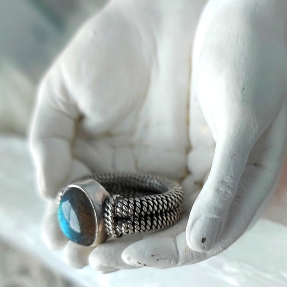 Labradorite Oxidized Rope Ring, High Quality 925 Silver - Picture 3 of 9